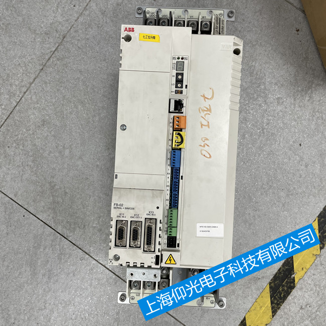 ABB MotiFlex e180ŷ(q)S-@ʾE1024S